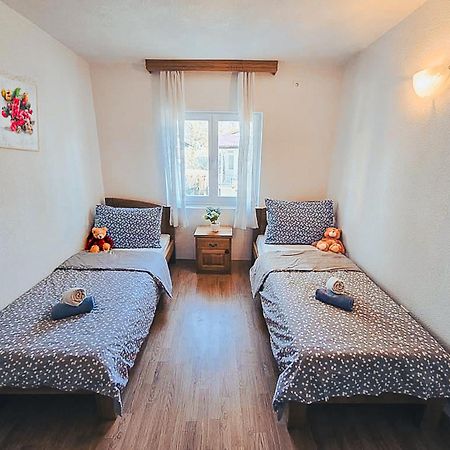 Two Rooms Hvar Spa & Apartments Vrboska Kültér fotó